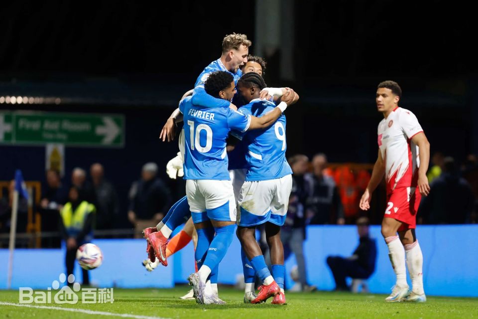 开启中英足 开启中英足